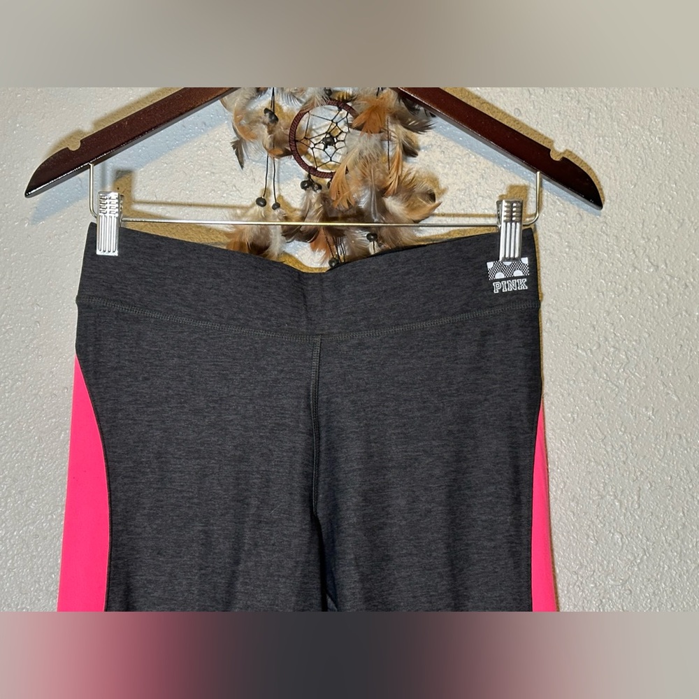 Victoria’s Secret Ultimate Hot Pink Black Mesh High-Waist Yoga Leggings Size M - Picture 3 of 9